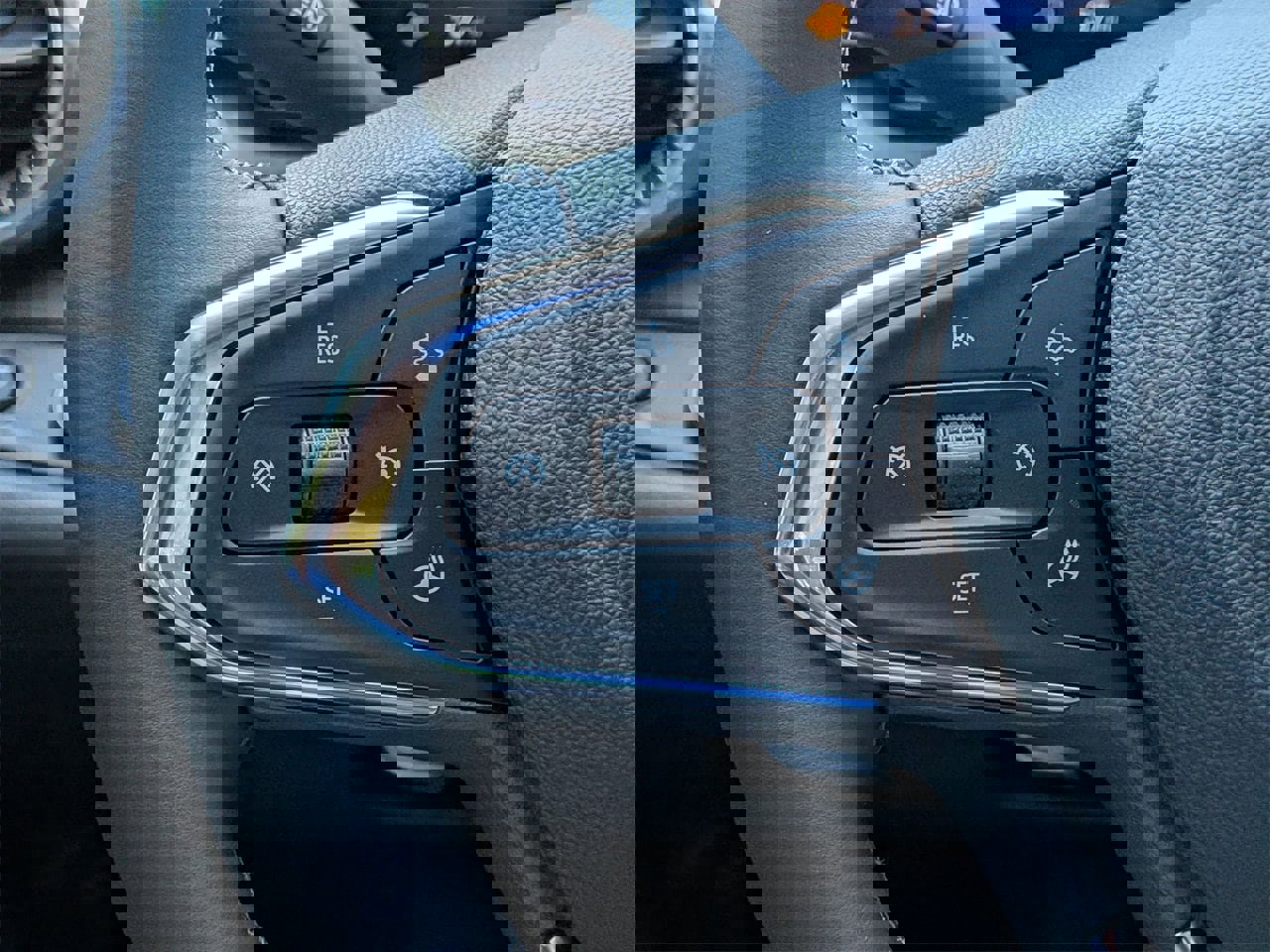 New 2026 Chevrolet Trax ACTIV w/ Sunroof Package image 11