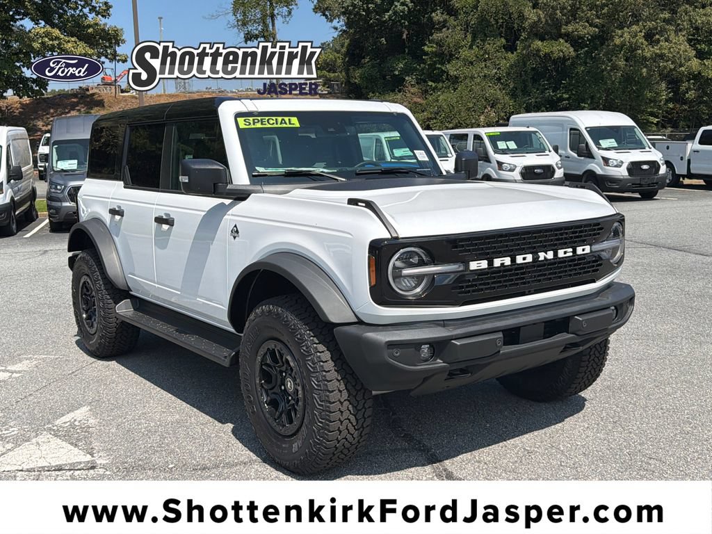 New 2025 Ford Bronco Outer Banks w/ Sasquatch Package