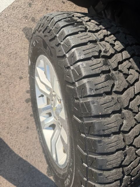 Used 2016 Chevrolet Tahoe LT w/ Luxury Package AWD/4WD image 3