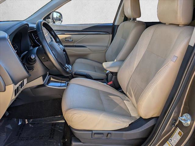 Used 2017 Mitsubishi Outlander SEL image 19