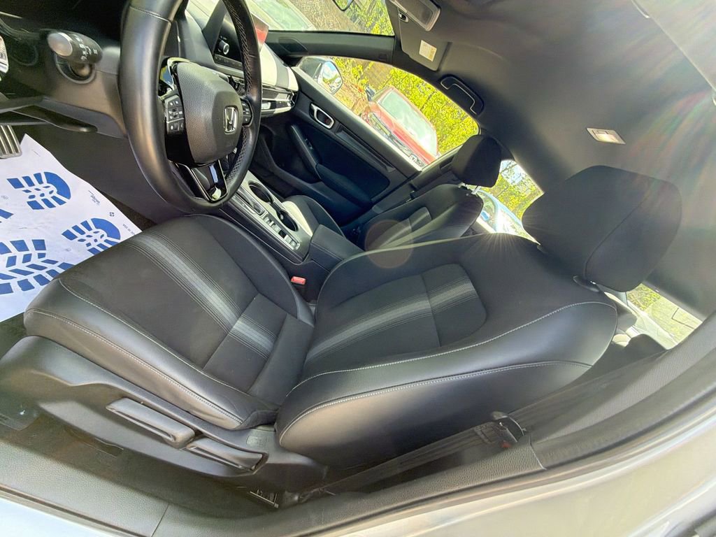 Used 2022 Honda Civic Sport image 13