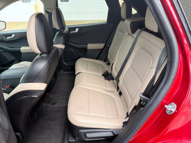 Used 2020 Ford Escape Titanium w/ Titanium Premium Package 2.0 AWD/4WD image 17