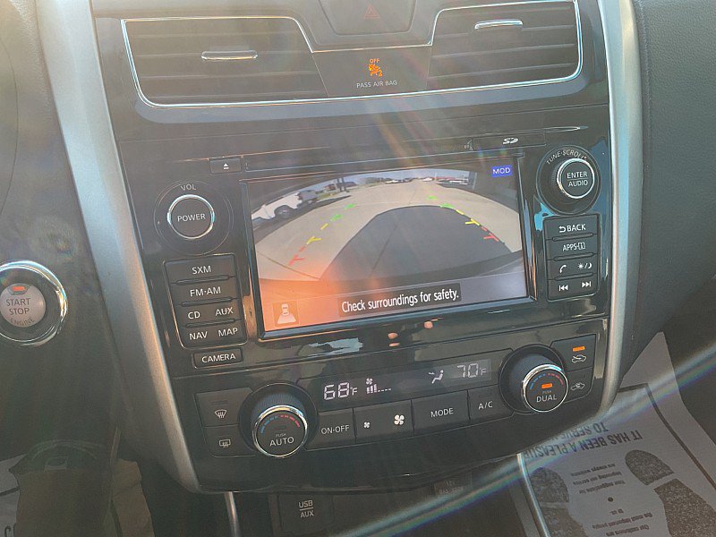 Used 2015 Nissan Altima 2.5 SL w/ Technology Package FWD image 19
