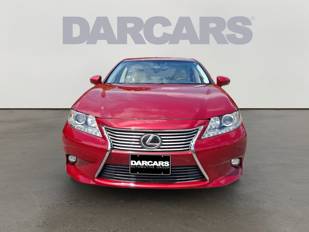 Used 2015 Lexus ES 350 w/ Luxury Package FWD image 2