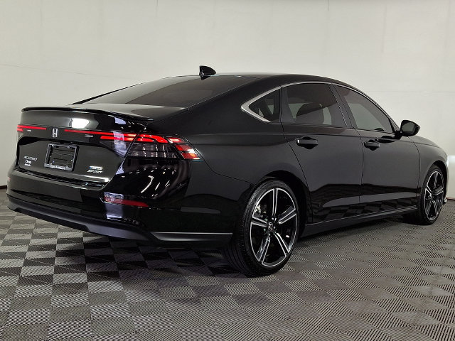 Used 2025 Honda Accord Sport image 9