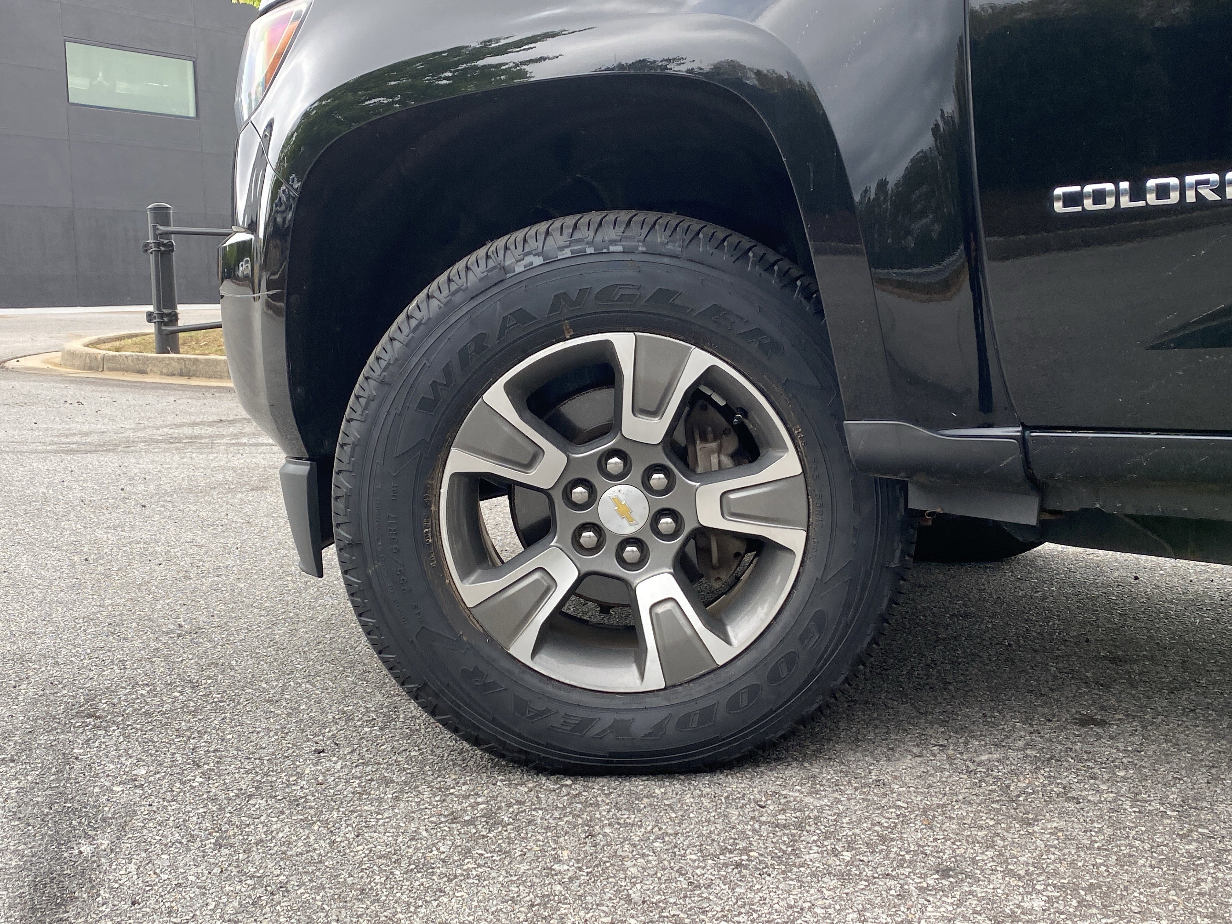 Used 2019 Chevrolet Colorado Z71 image 14
