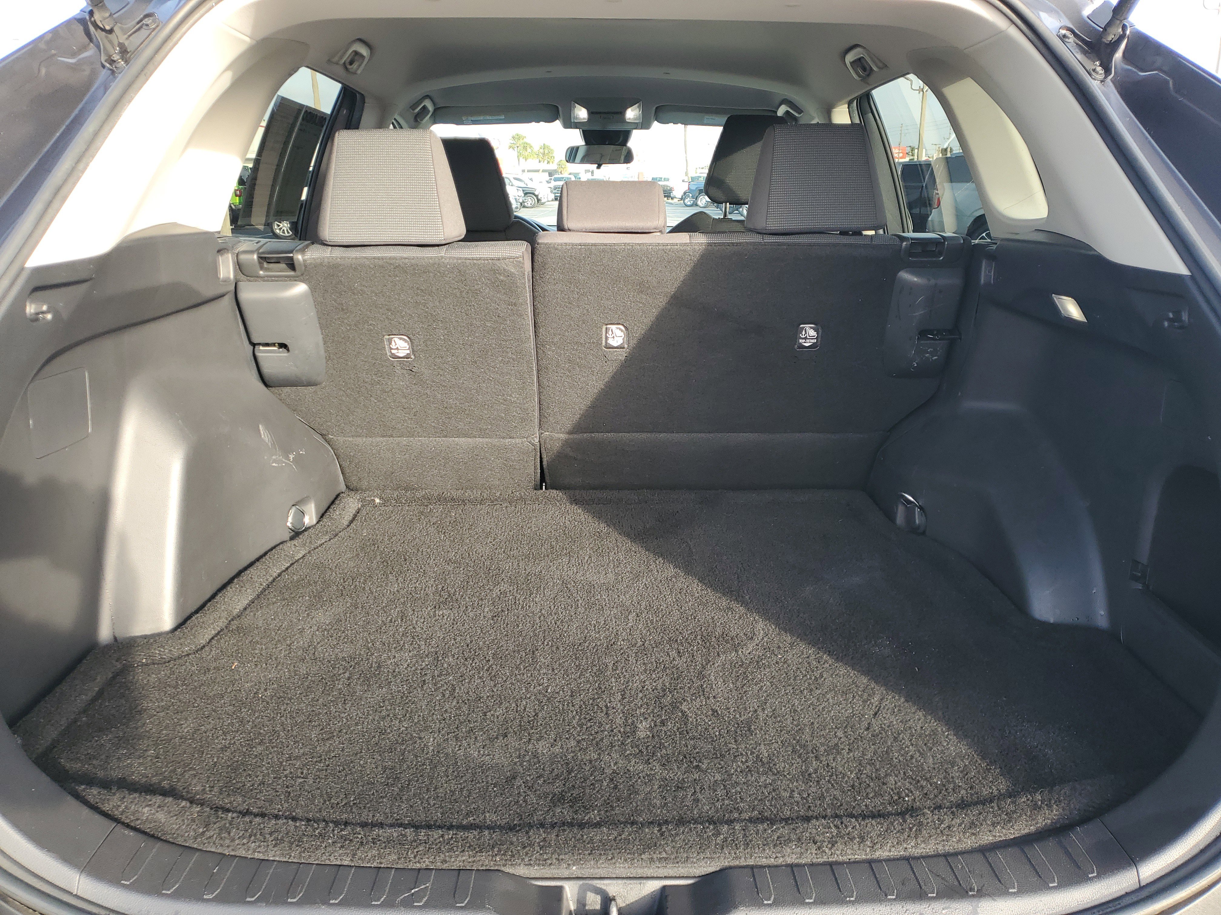 Used 2022 Toyota RAV4 LE image 7