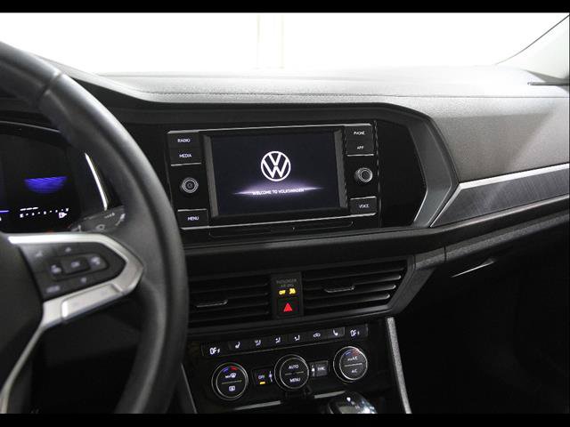 Certified 2023 Volkswagen Jetta SE FWD image 9