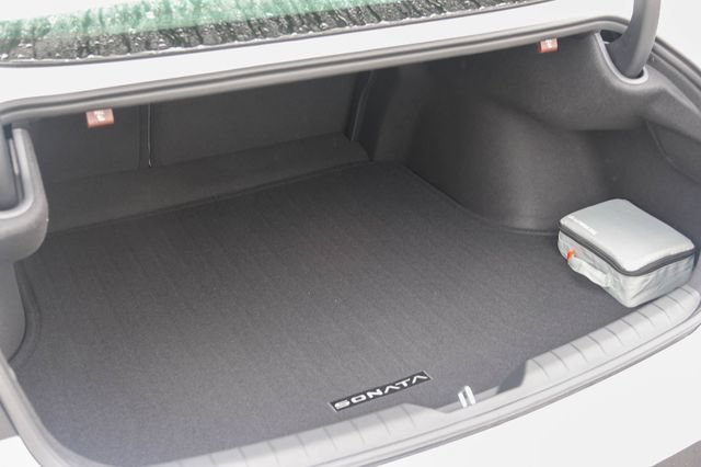 New 2026 Hyundai Sonata SE FWD image 8