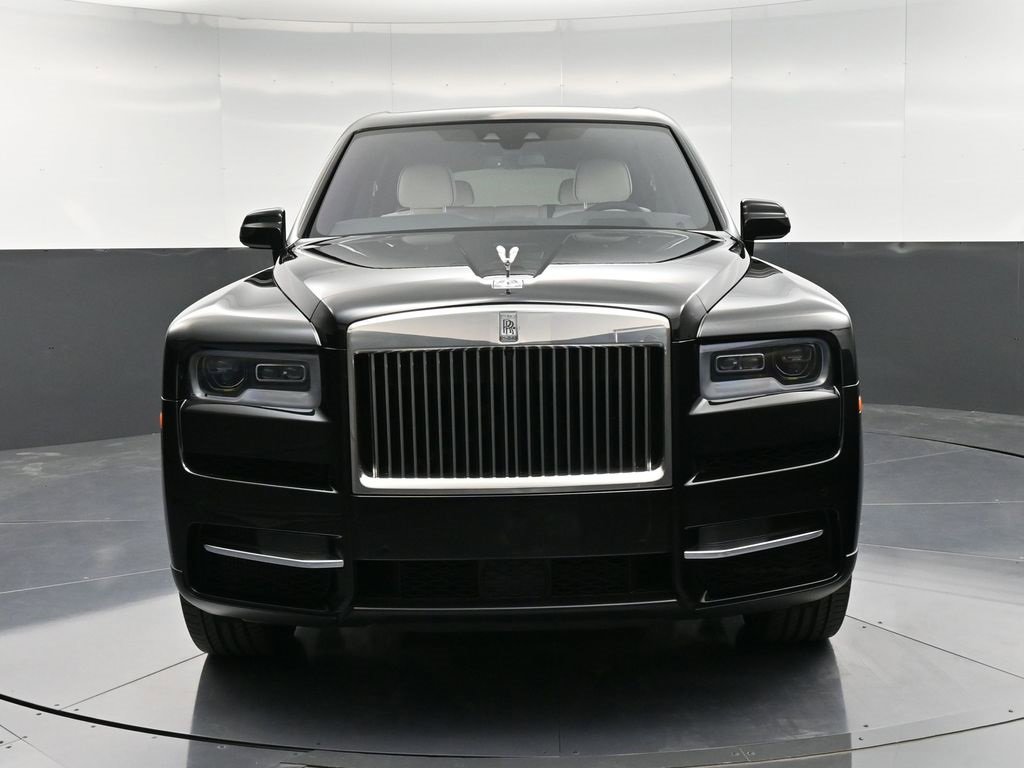 Used 2022 Rolls-Royce Cullinan image 11