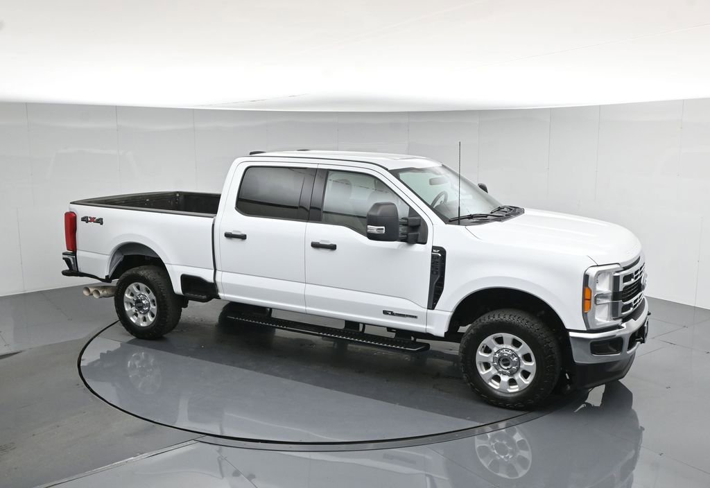 Used 2023 Ford F250 XLT w/ F-250 >10K GVWR Package image 44