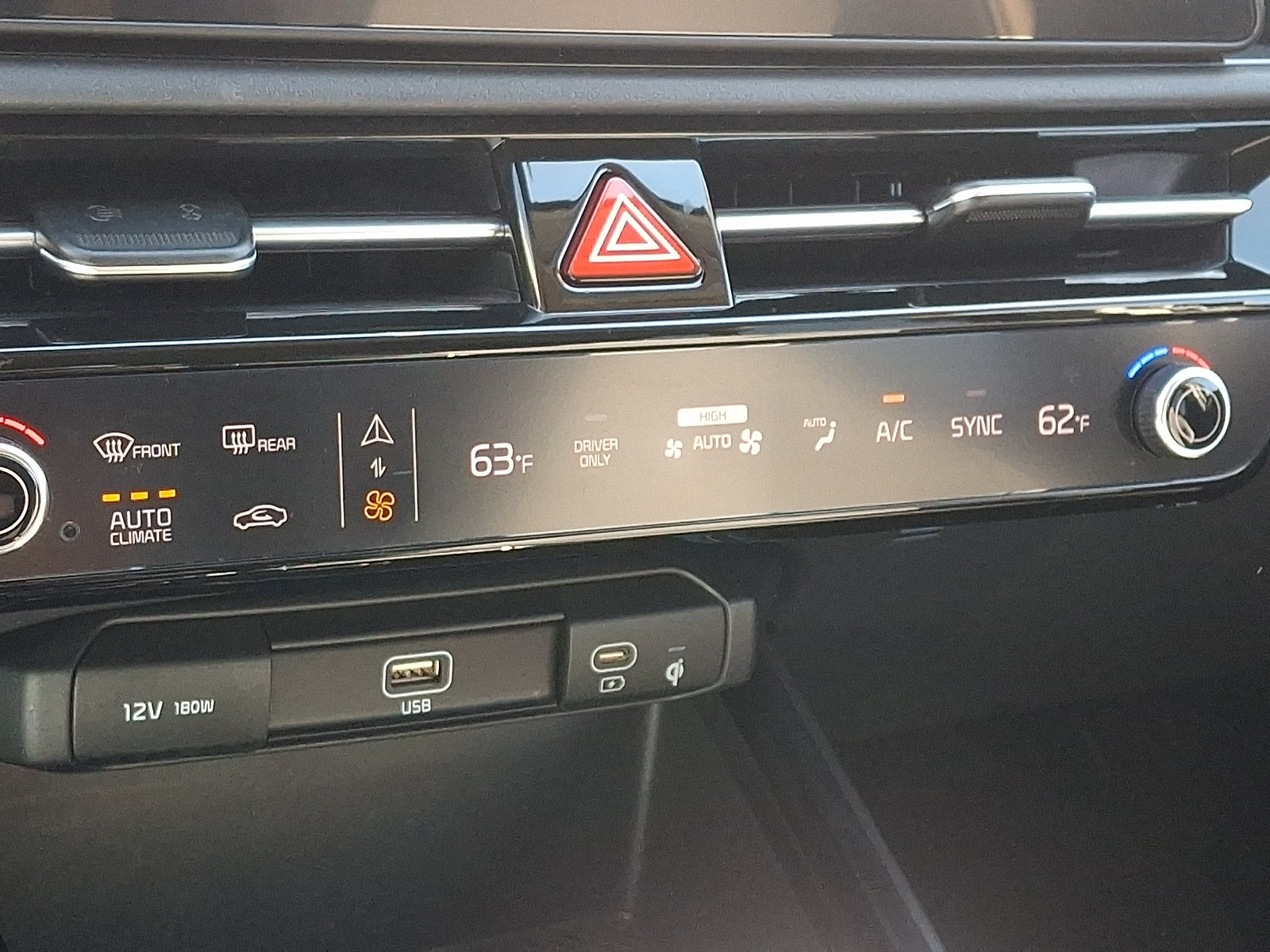 Certified 2023 Kia Niro EX FWD image 15
