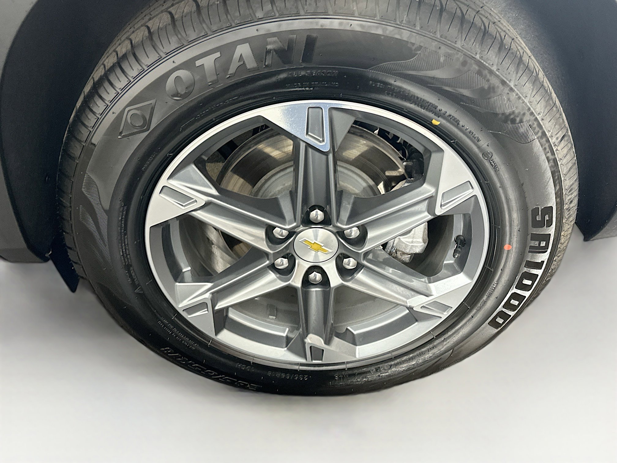 Used 2025 Chevrolet Blazer LT FWD image 11