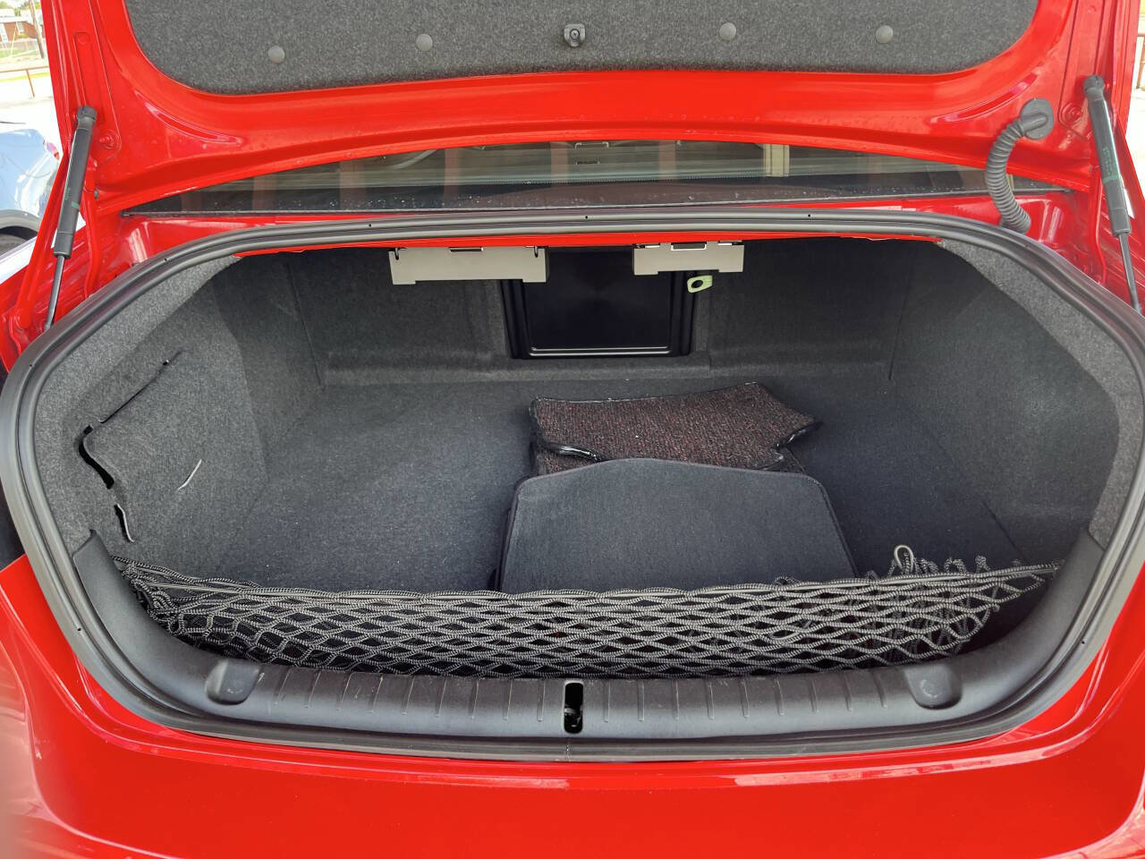 Used 2009 Pontiac G8 GXP image 19