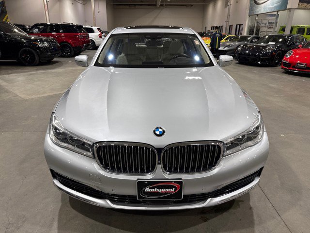 Used 2016 BMW 750i xDrive image 2