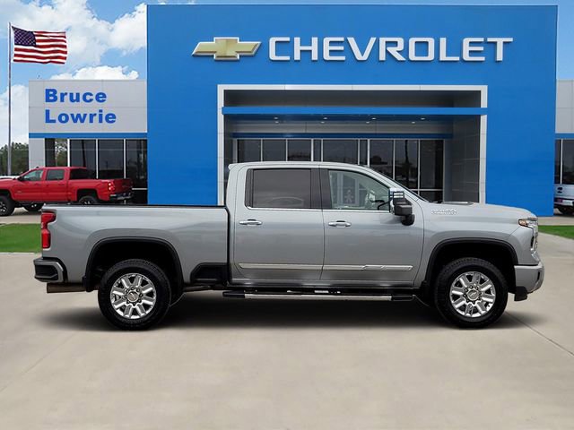 Used 2024 Chevrolet Silverado 2500 High Country w/ High Country Premium Package image 6