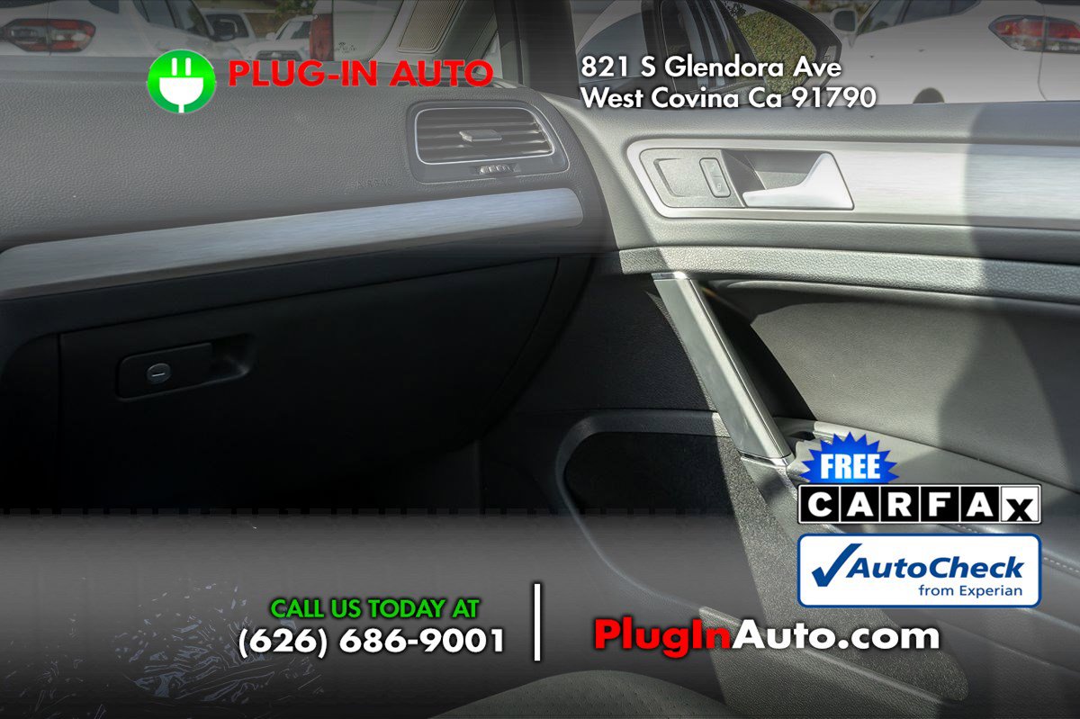 Used 2015 Volkswagen Golf S image 16