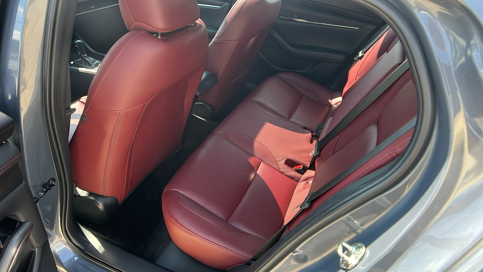 Used 2024 MAZDA MAZDA3 s image 24