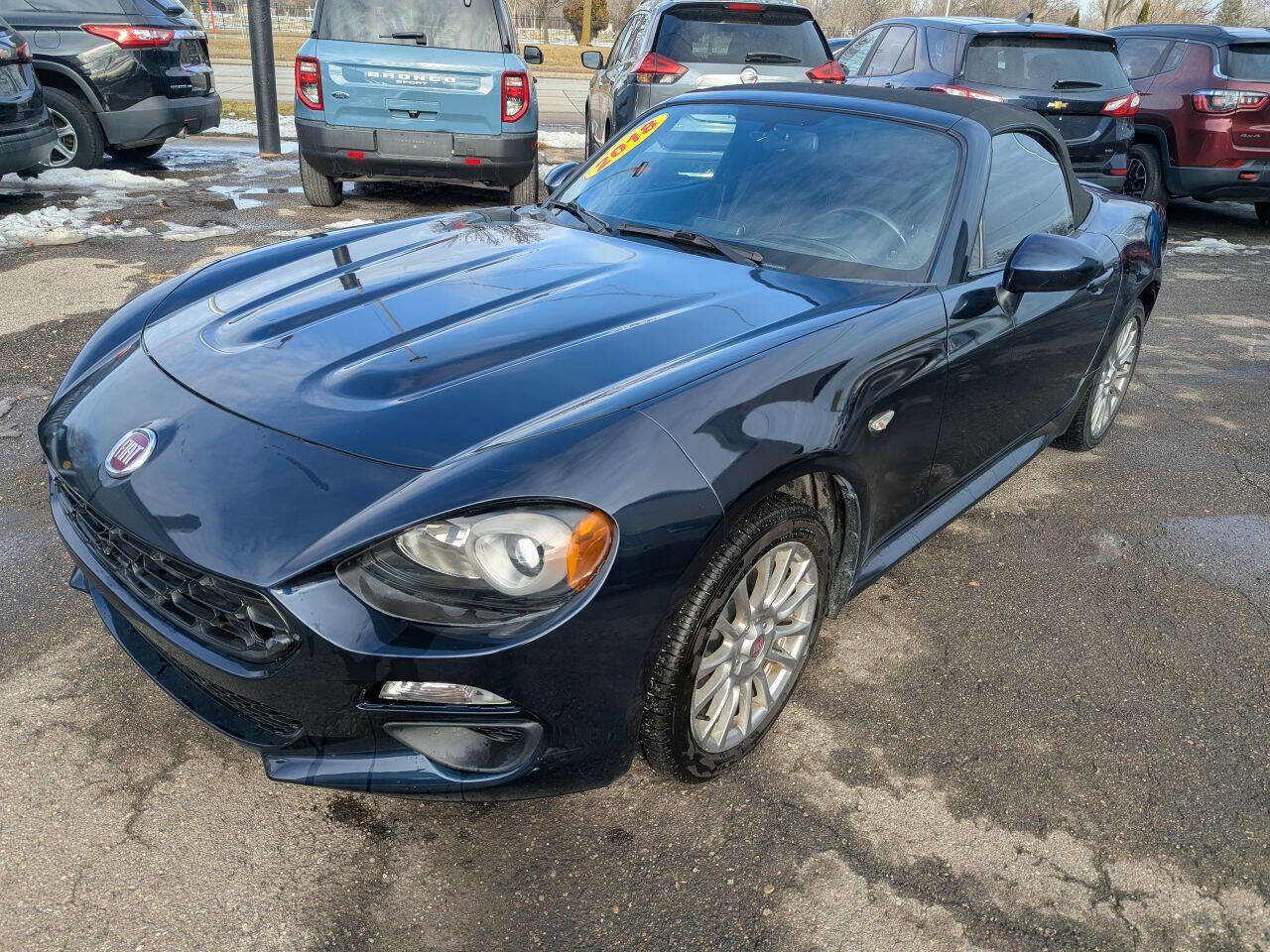Used 2018 FIAT 124 Spider Classica image 3