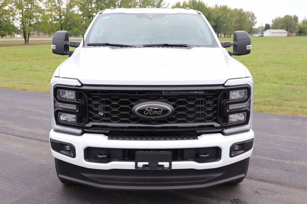 New 2026 Ford F350 4x4 Crew Cab Super Duty image 5
