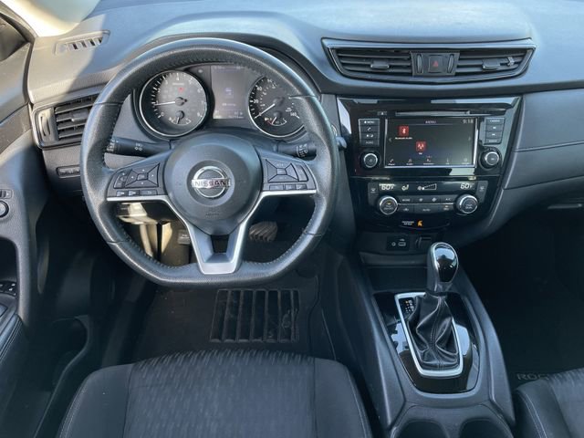 Used 2019 Nissan Rogue SV image 11