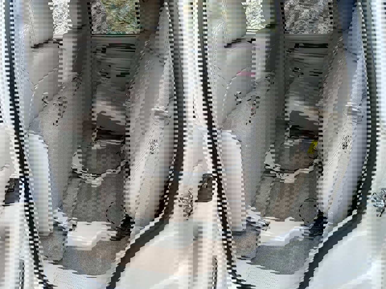 Used 2005 Cadillac Escalade AWD image 35