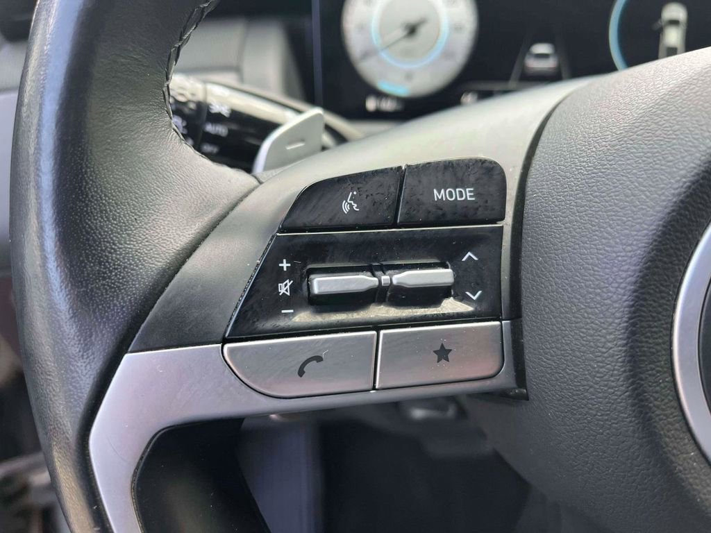 Used 2022 Hyundai Santa Cruz Limited image 18