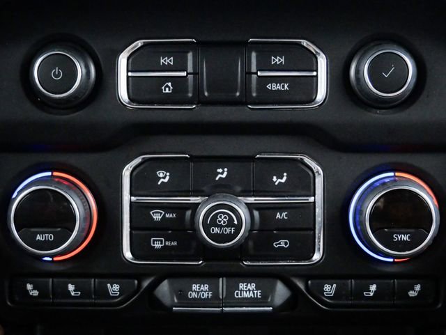 Used 2023 Chevrolet Suburban High Country image 26