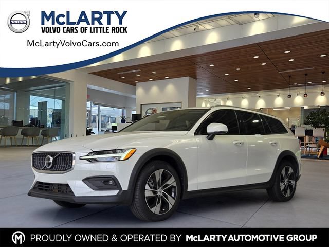 Certified 2026 Volvo V60 B5 Cross Country Plus w/ Protection Package Premier AWD/4WD image 1