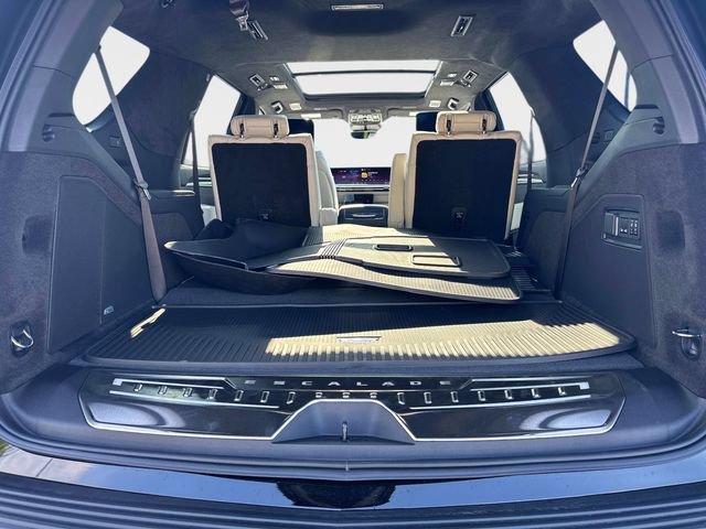 New 2026 Cadillac Escalade Platinum Sport w/ LPO, ONYX Package AWD/4WD image 5