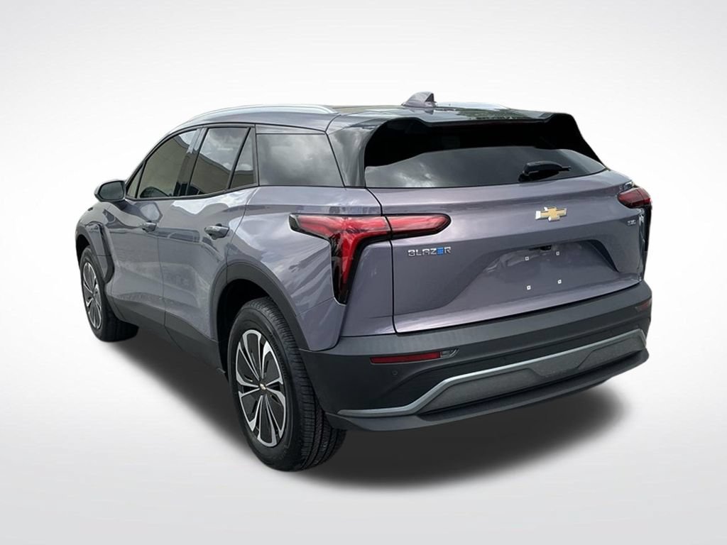 Used 2024 Chevrolet Blazer EV LT AWD/4WD image 8