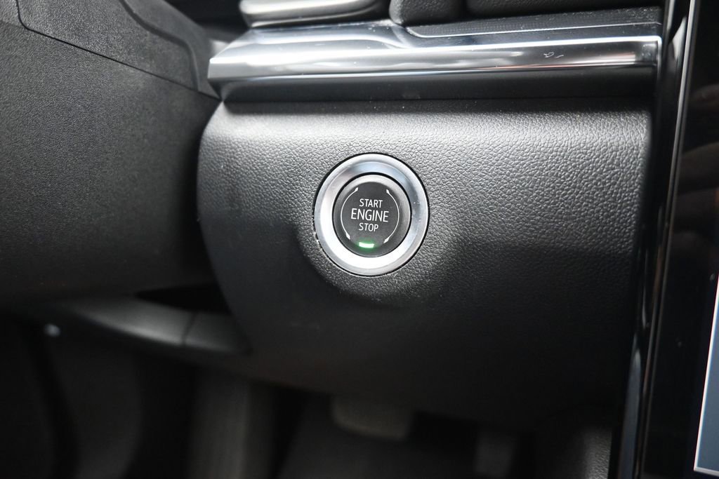 Used 2025 GMC Terrain Elevation AWD/4WD image 17