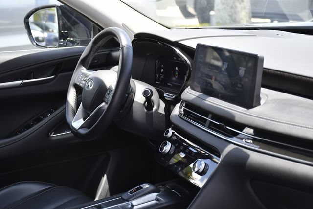 Used 2025 INFINITI QX60 Sensory w/ Vision Package AWD/4WD image 32
