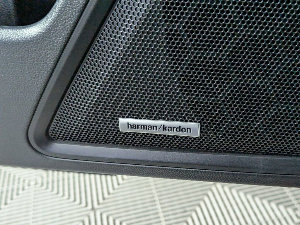 Used 2024 Subaru Outback Touring XT image 30