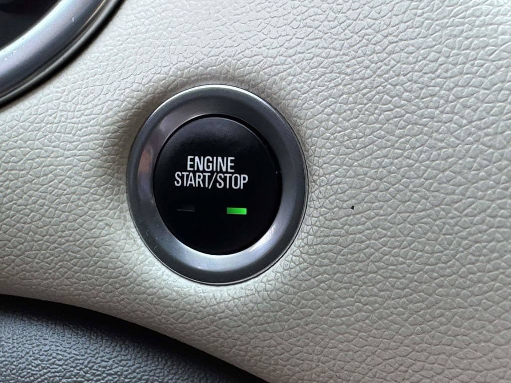 Used 2024 Chevrolet Malibu LT FWD image 9