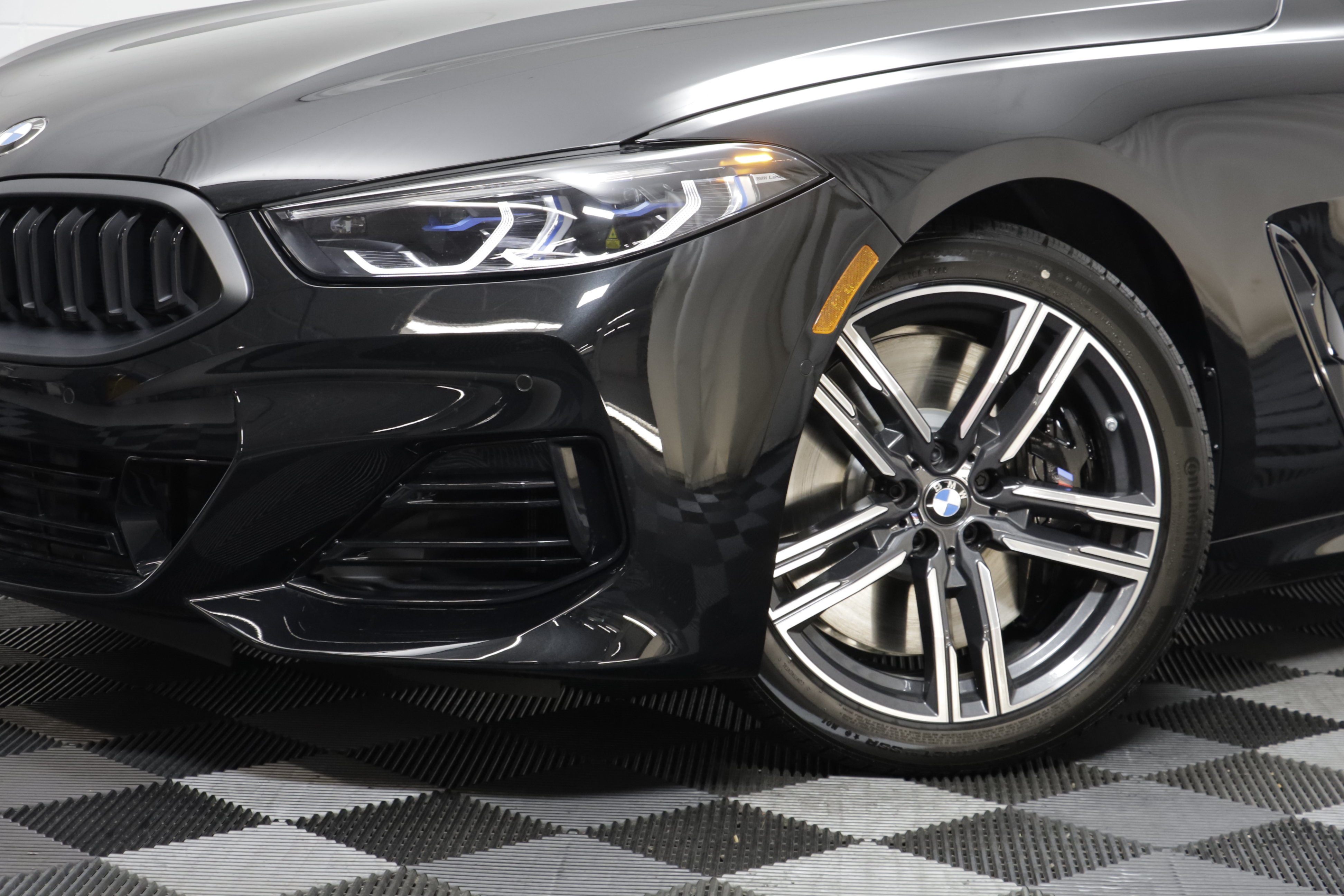 New 2026 BMW 840i xDrive w/ M Sport Professional Package AWD/4WD image 4
