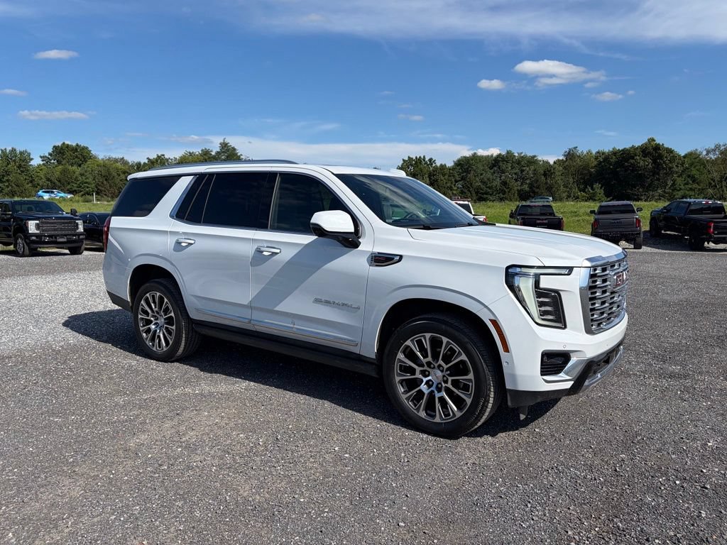 Used 2026 GMC Yukon Denali w/ Sun & Power Step Package AWD/4WD image 16