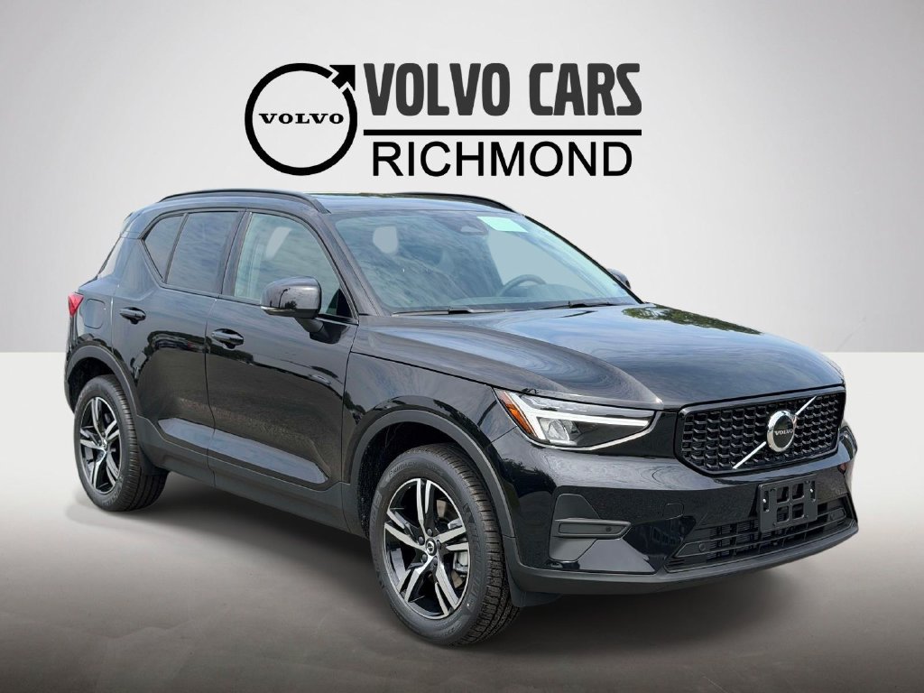 New 2026 Volvo XC40 B4 Core w/ Protection Package FWD image 1