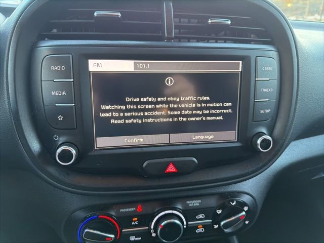 Used 2025 Kia Soul LX w/ LX Technology Package image 10