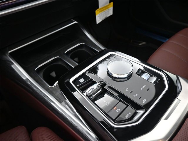 New 2025 BMW 760i xDrive w/ Executive Package image 31