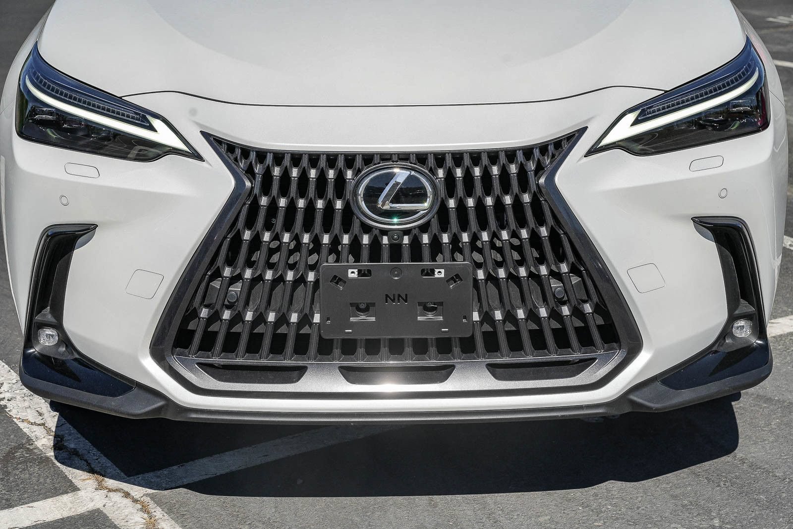 Used 2025 Lexus NX 450h+ AWD w/ Towing Package (2000 Lbs) image 7