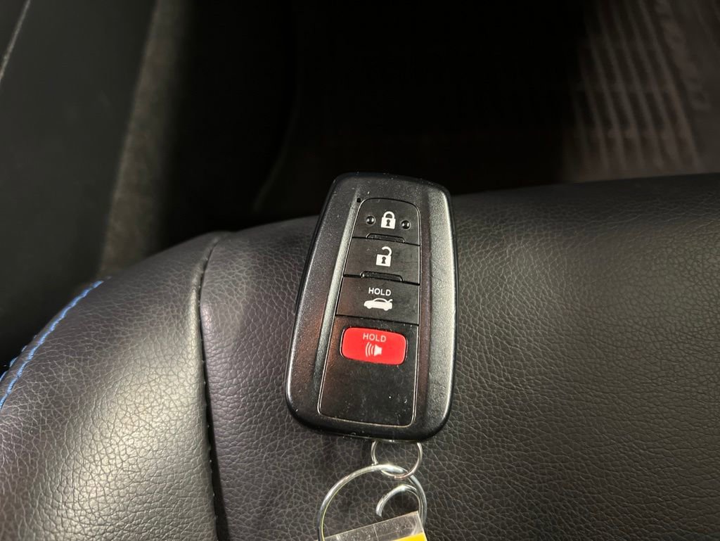 Used 2022 Toyota Corolla XSE FWD image 34
