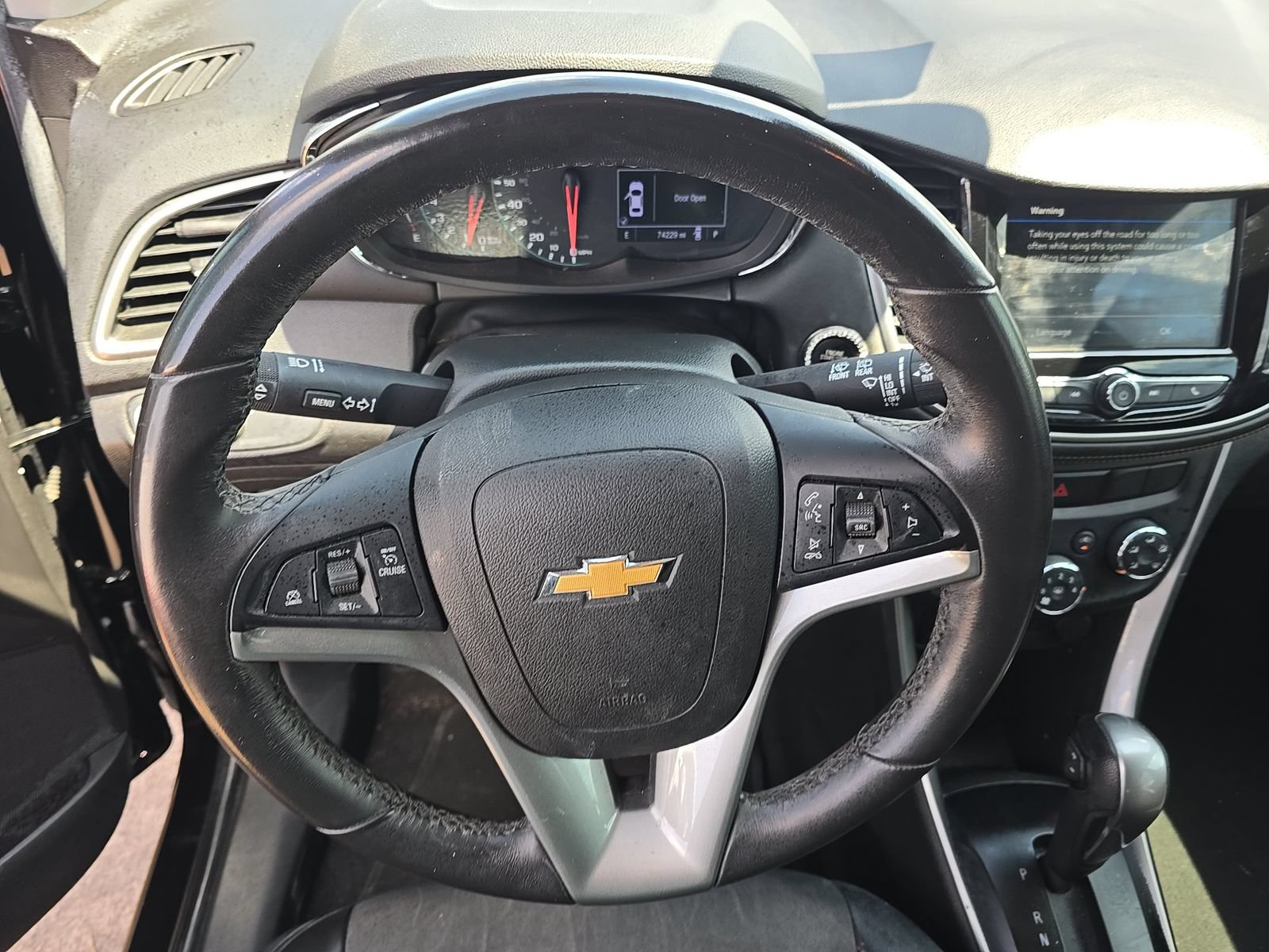 Used 2019 Chevrolet Trax LT w/ LT Convenience Package FWD image 8