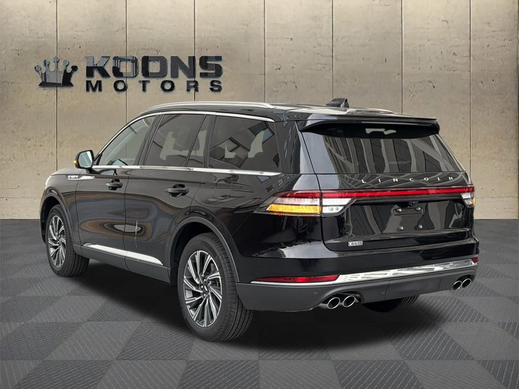 New 2026 Lincoln Aviator AWD image 3