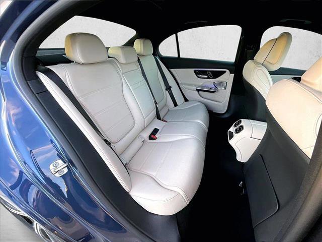 Used 2025 Mercedes-Benz C 300 Sedan image 29