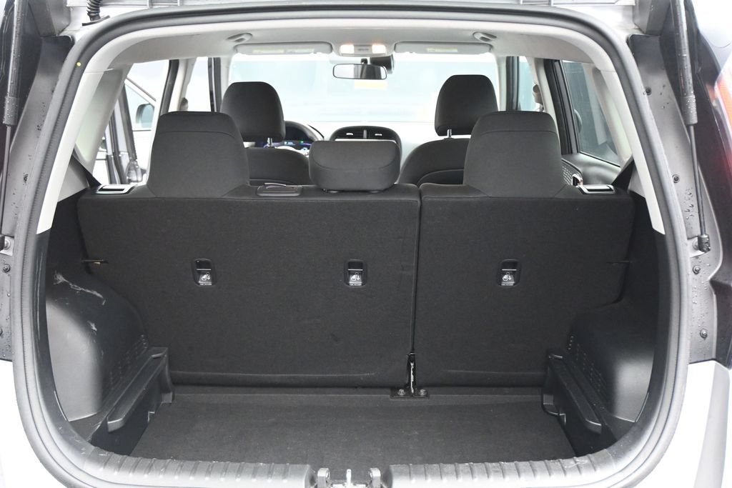 Used 2025 Kia Soul LX w/ LX Technology Package FWD image 27