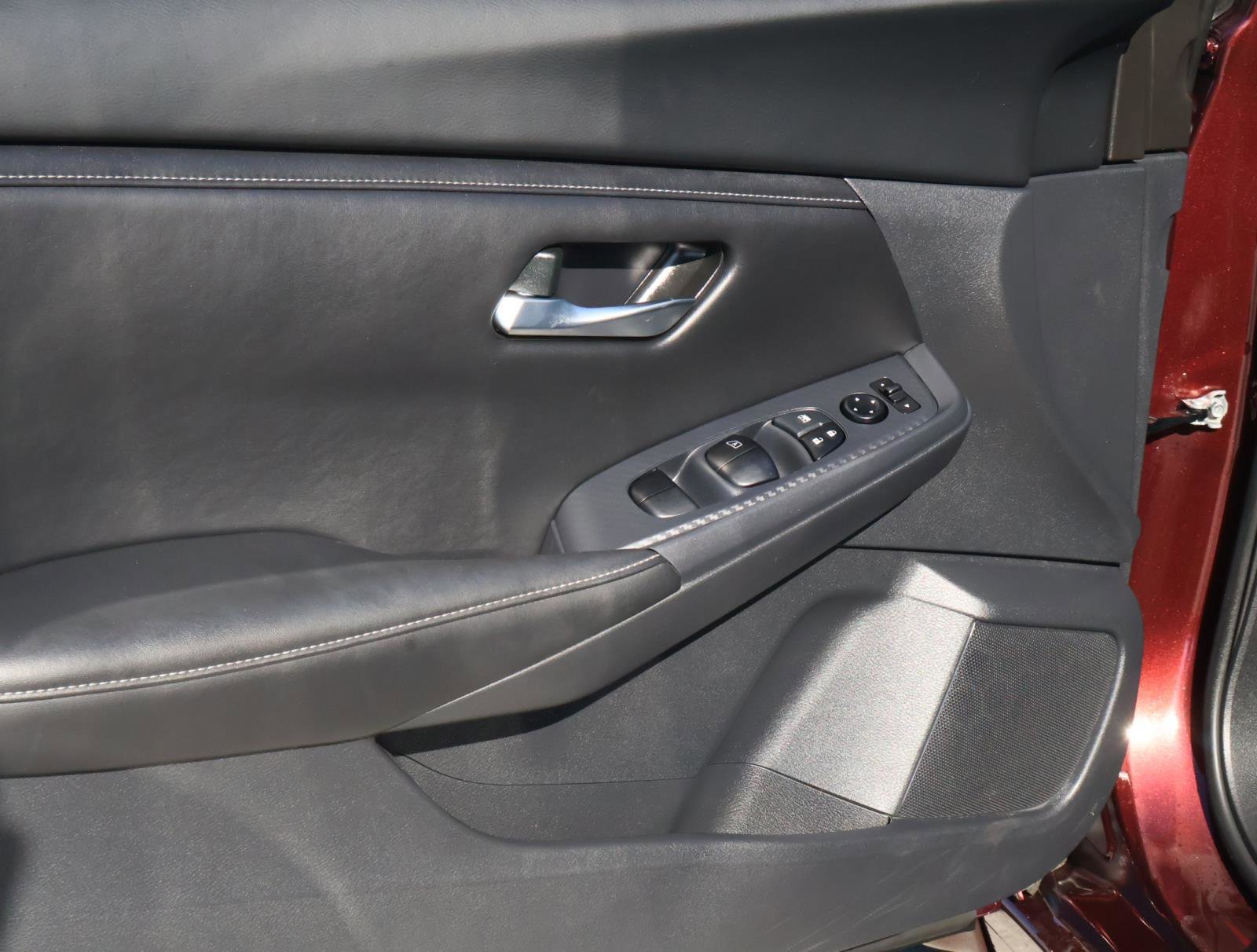 Used 2025 Nissan Sentra SV w/ All-Weather Package image 13