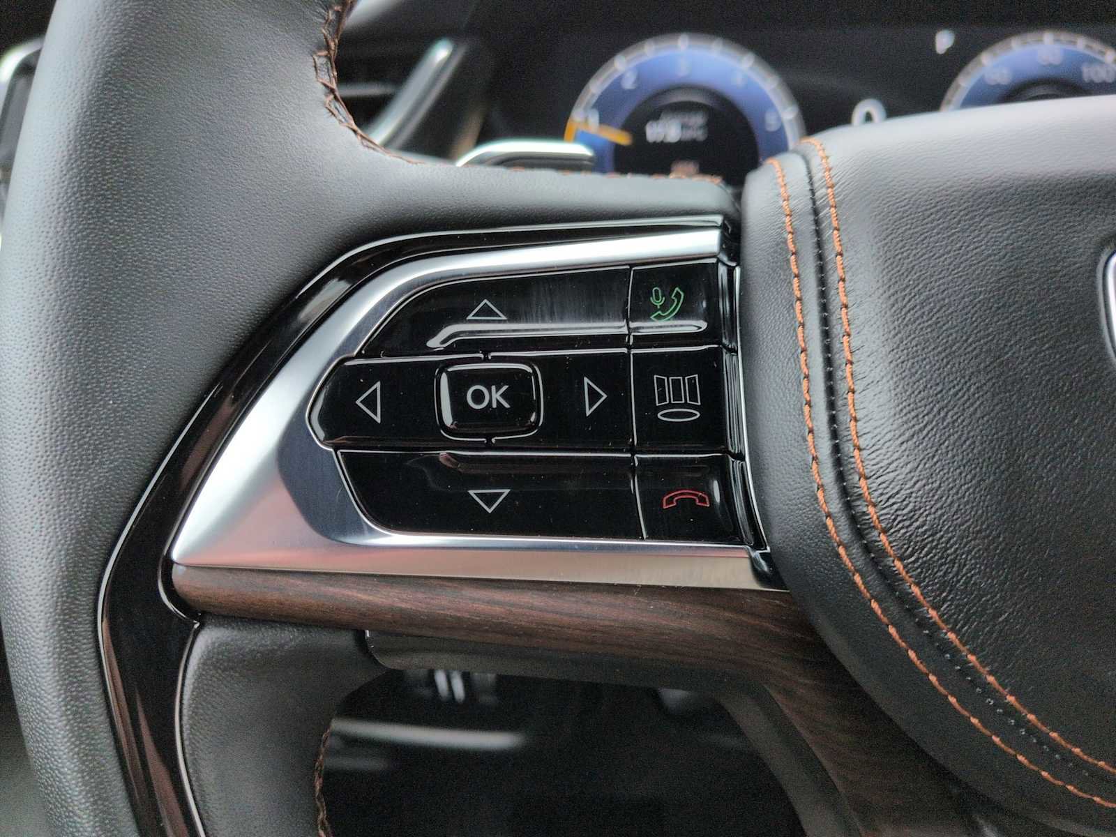 Used 2024 Jeep Grand Cherokee Summit w/ Adv Protech Group IV image 26