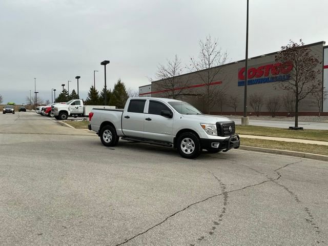 Used 2019 Nissan Titan S w/ S Utility Package image 2