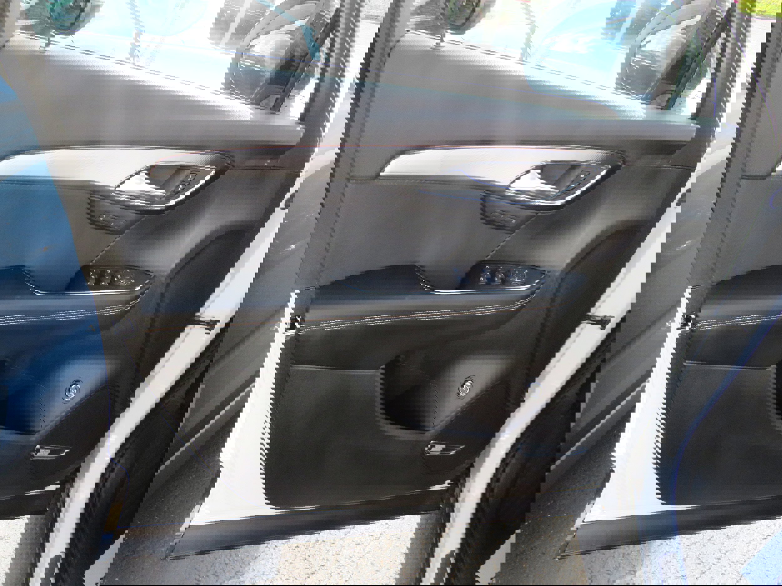 New 2025 Buick Envision Sport Touring image 14